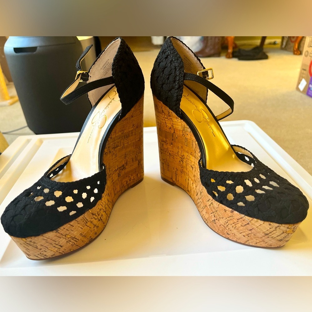 NEW- Jessica Simpson wedges